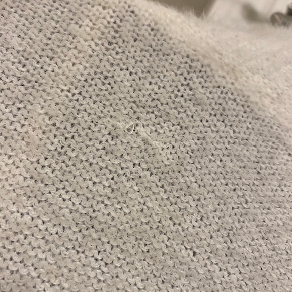 Kizz Cream Crop Fuzzy Sweater - Size L - Picture 8 of 8